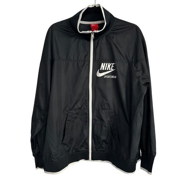 Nike‎ Sportswear Women’s Track Jacket XL Black Windrunner Zip-Up (886946-010) - Picture 1 of 8